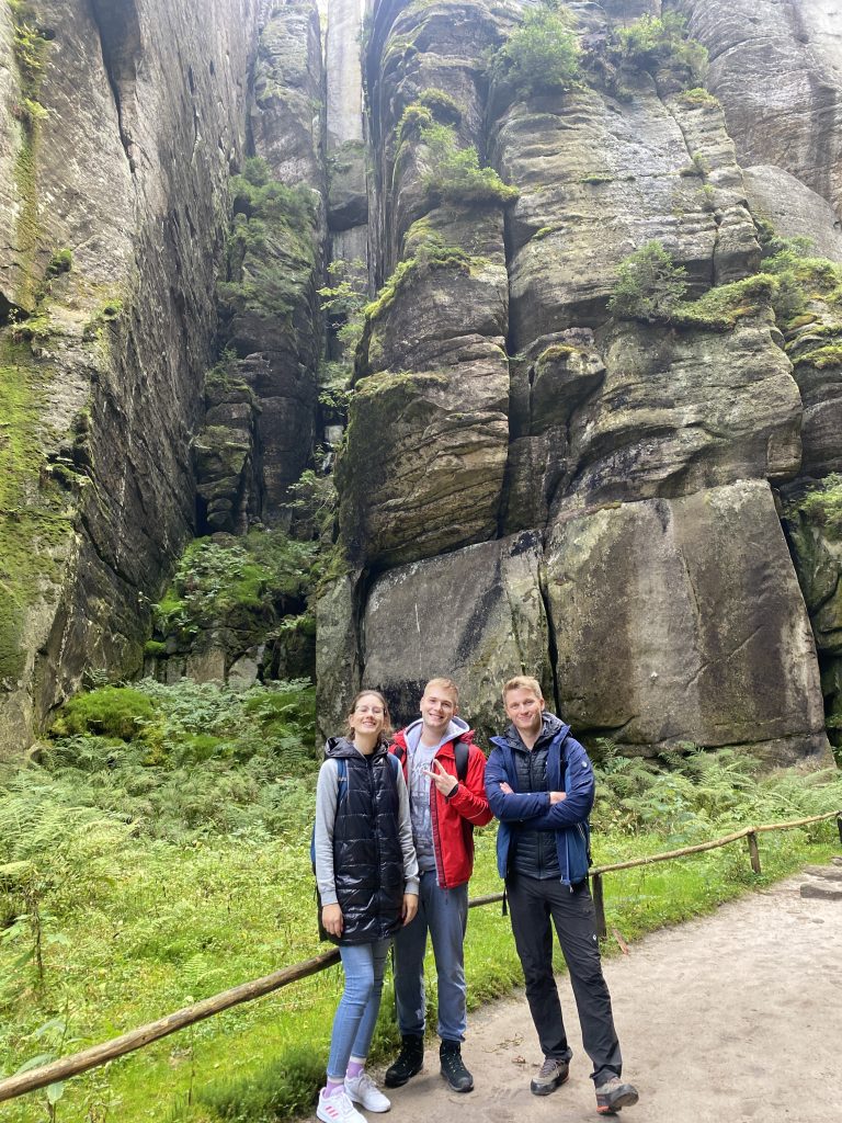 20220920_104547120_iOS