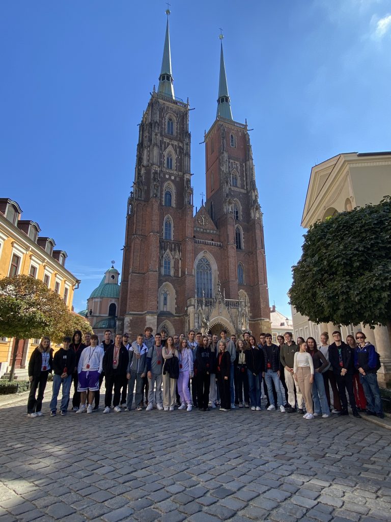 20220923_092940992_iOS